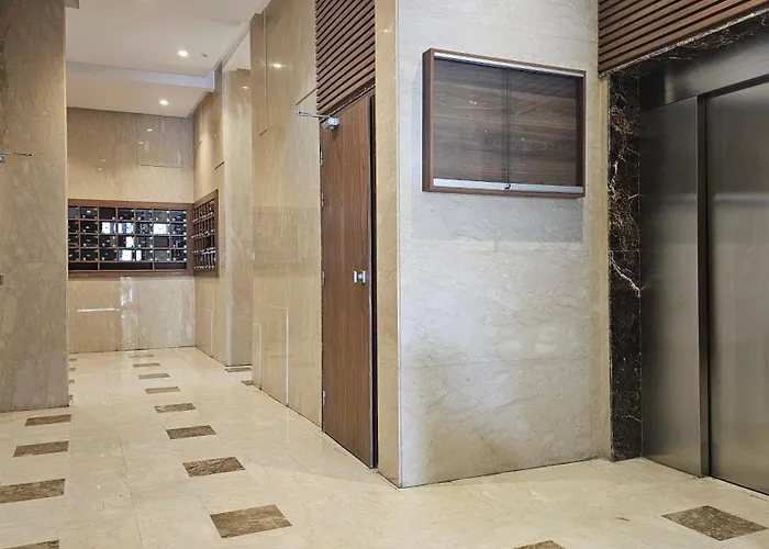 Top-Floor 3Br Apartment In Maarif, City View, Ac & Private Parking